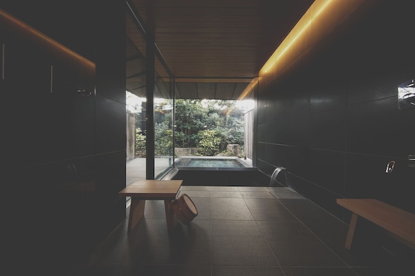 Traditional House, 2 Bedrooms, Patio, Garden View | Bathroom