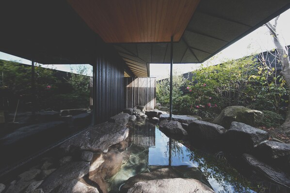 Traditional House, 1 Bedroom, Patio, Garden View | Bathroom | Hair dryer, slippers, towels, shampoo - COMICO ART HOUSE YUFUIN (Yufu)