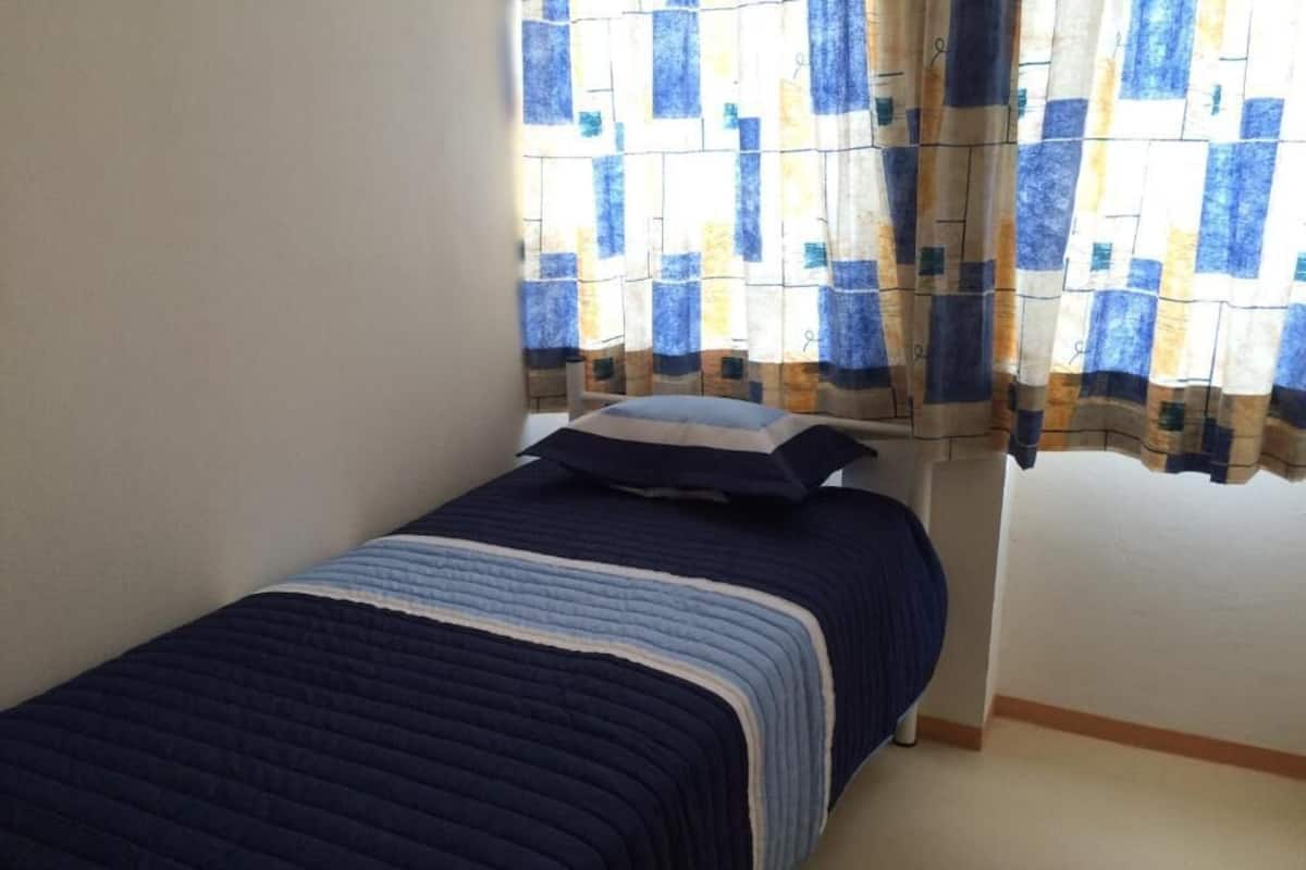 private single room with shared bathroom and kitchen