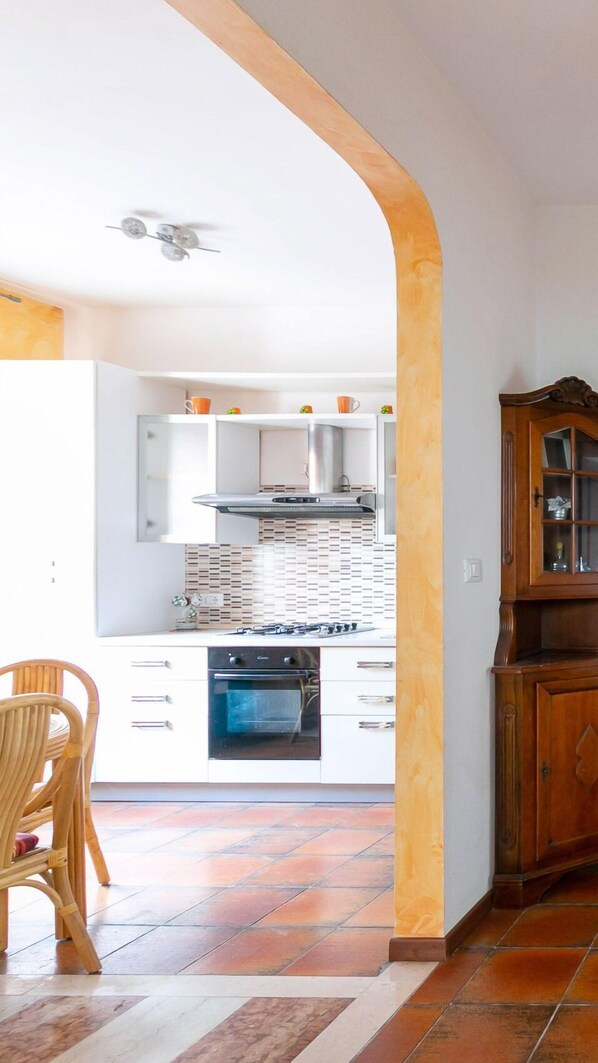 Kochgeschirr/Geschirr/Besteck