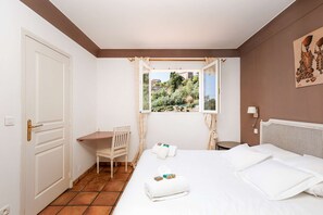 4 chambres, accès au Wi-Fi (inclus)