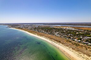 Beach - Coast Haven Busselton – Bright, Retreat Near Beach (Geographe)