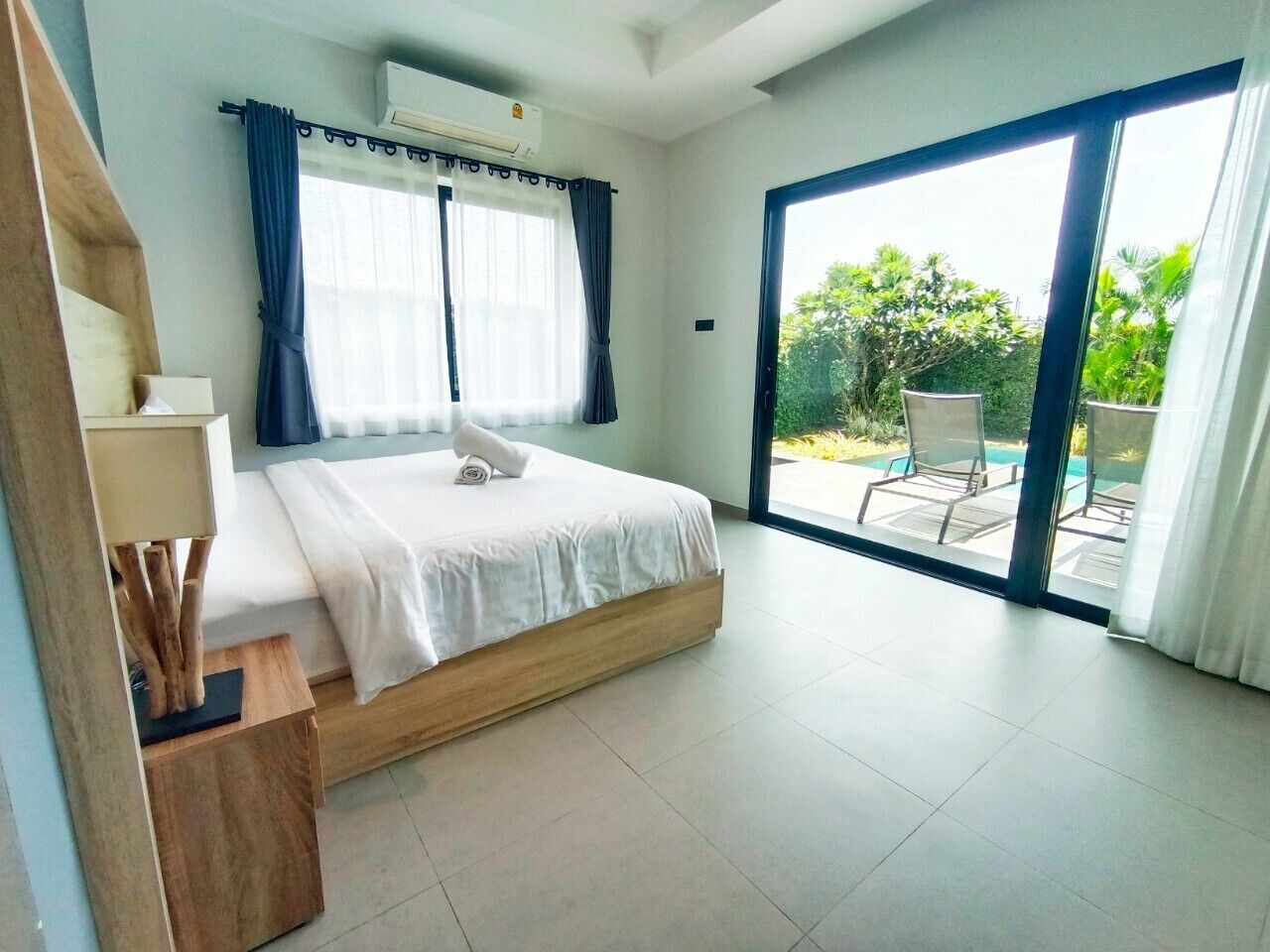 In-room safe, individually decorated, individually furnished, desk