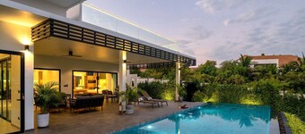 ศิวานา ไฮด์อะเวย์ วิลล่า