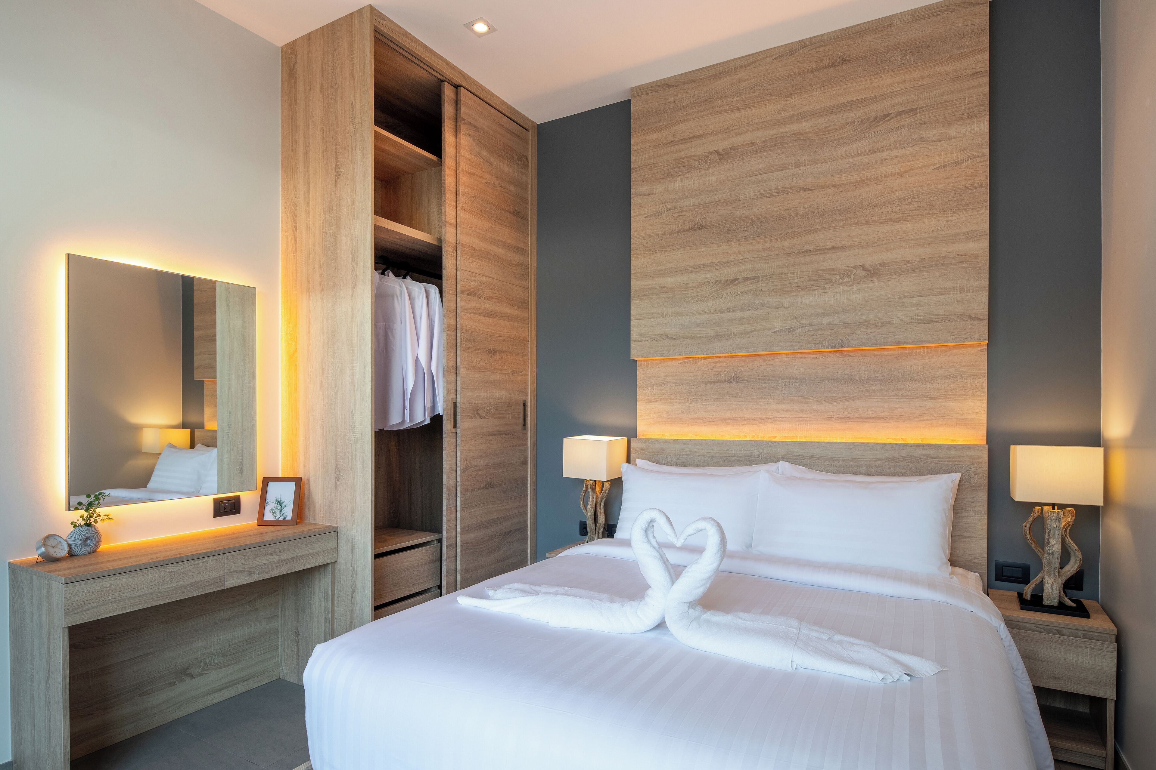 In-room safe, individually decorated, individually furnished, desk