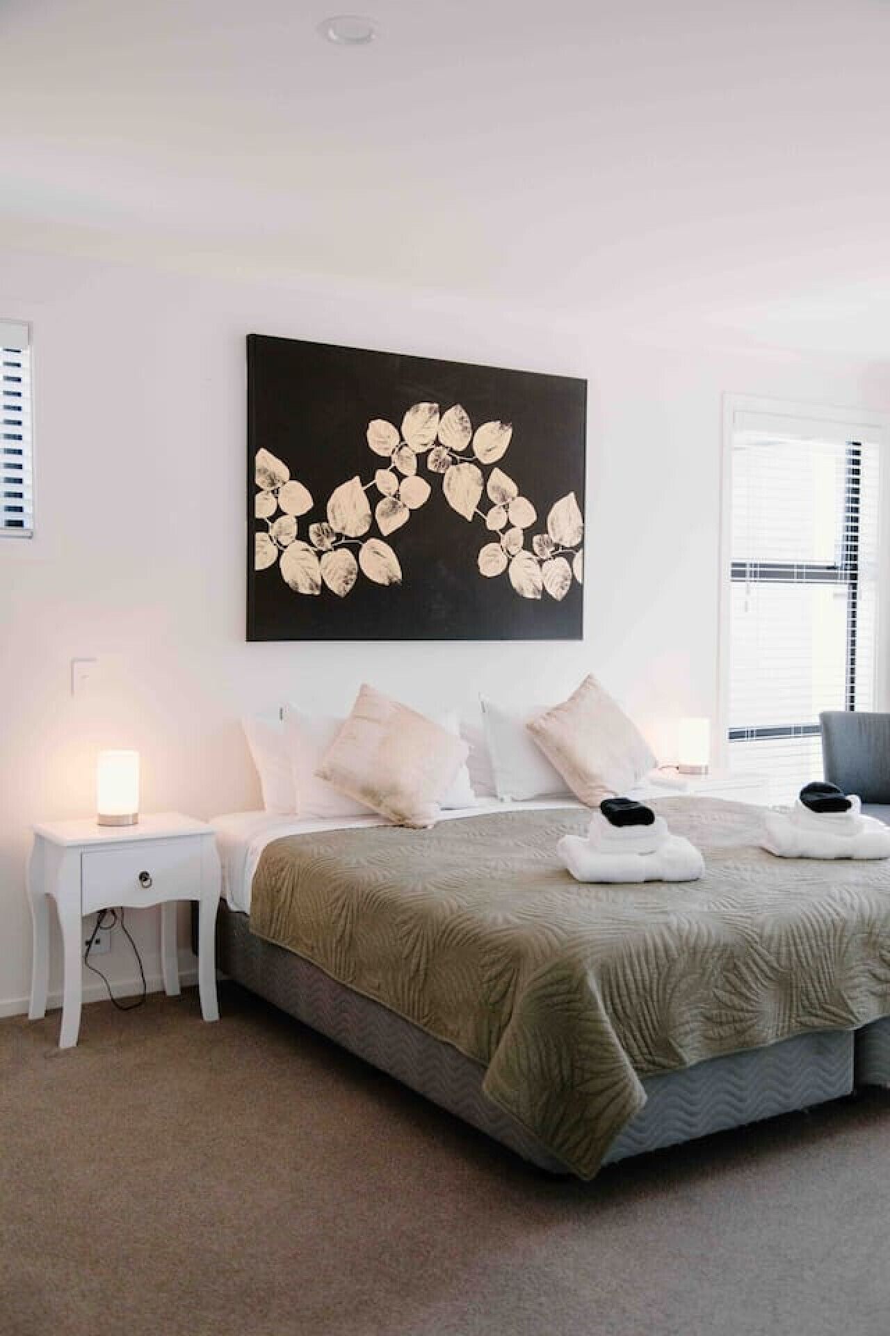 3 室のベッドルーム、デスク、アイロン / アイロン台、WiFi