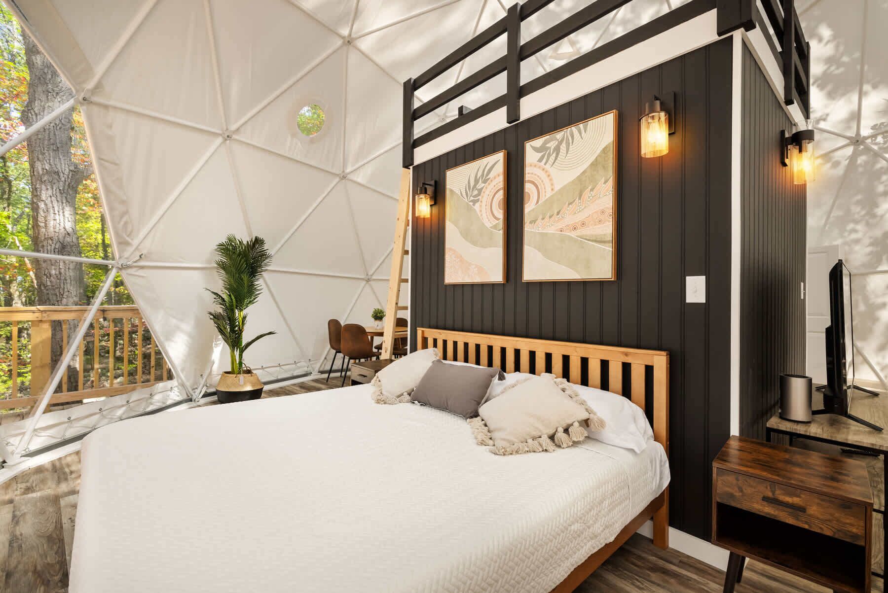 5 chambres, fer et planche à repasser, Wi-Fi, draps fournis