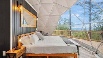 5 chambres, fer et planche à repasser, Wi-Fi, draps fournis