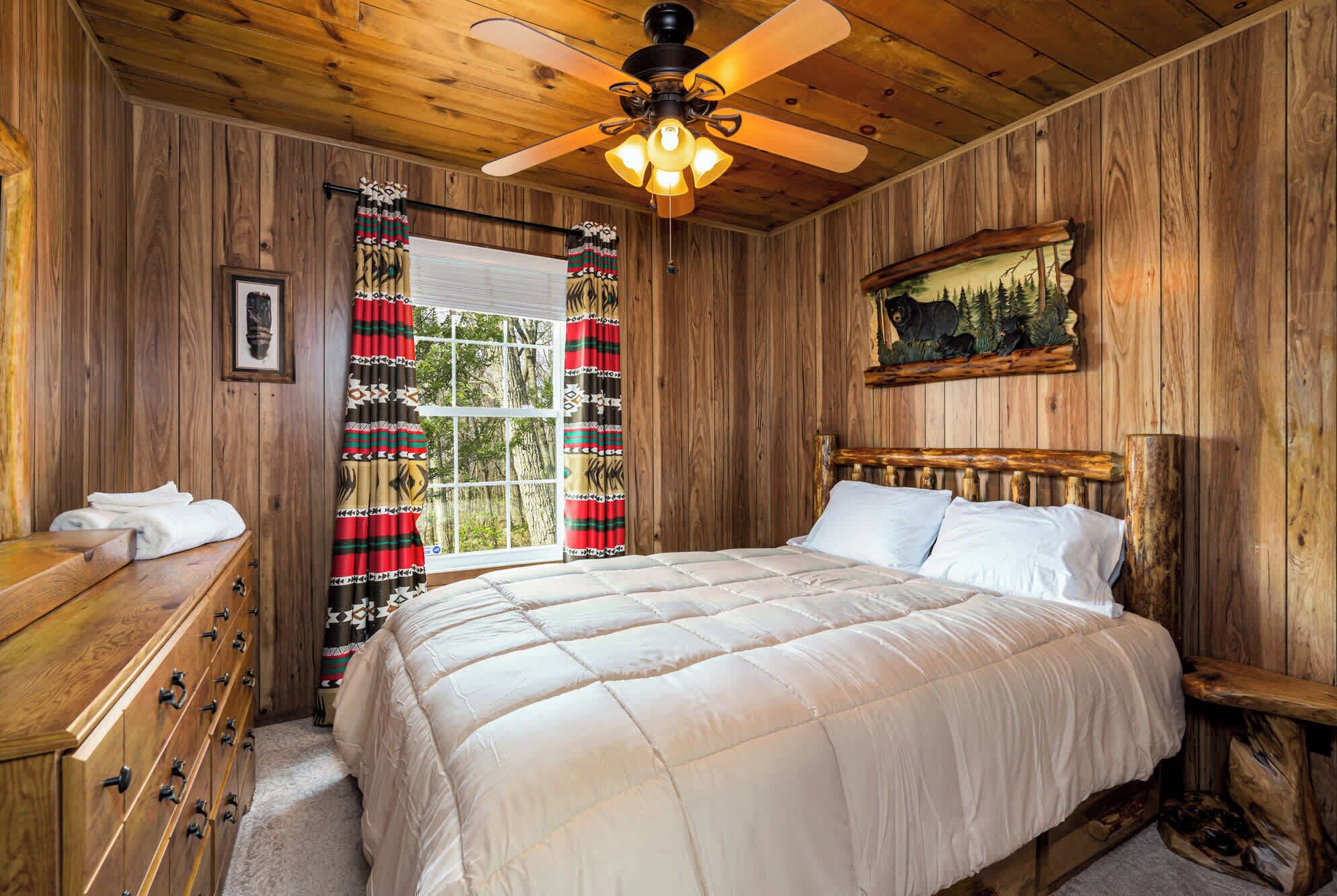 5 habitaciones, tabla de planchar con plancha, wifi y ropa de cama 