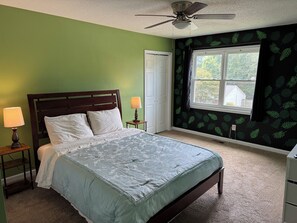 2 bedrooms, iron/ironing board, free WiFi, bed sheets