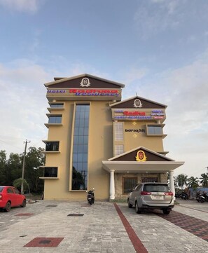 Fachada de la propiedad