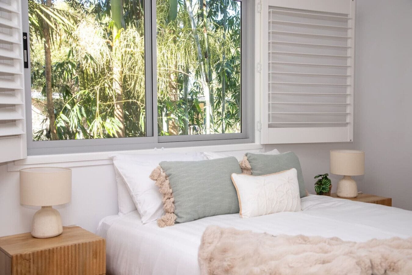 2 bedrooms, iron/ironing board, travel cot, WiFi