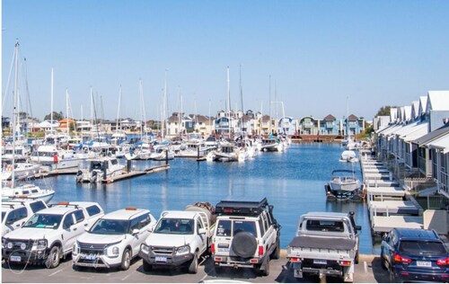 Portside Paradise –Marina-Front Retreat with Views