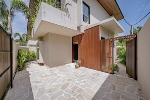 Ngoại thất