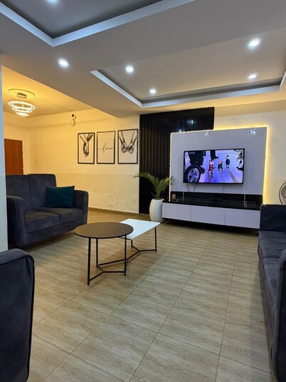 FREE AIRPORT PICK UP || ACs RUN 24/7 || Reviews speak for us