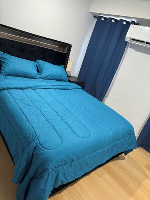 3 chambres, fer et planche à repasser, Wi-Fi gratuit, draps fournis
