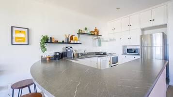 Fridge, microwave, oven, stovetop
