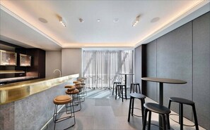 Bar (in der Unterkunft)