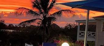 Breezes & Views