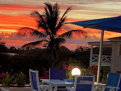 Breezes & Views