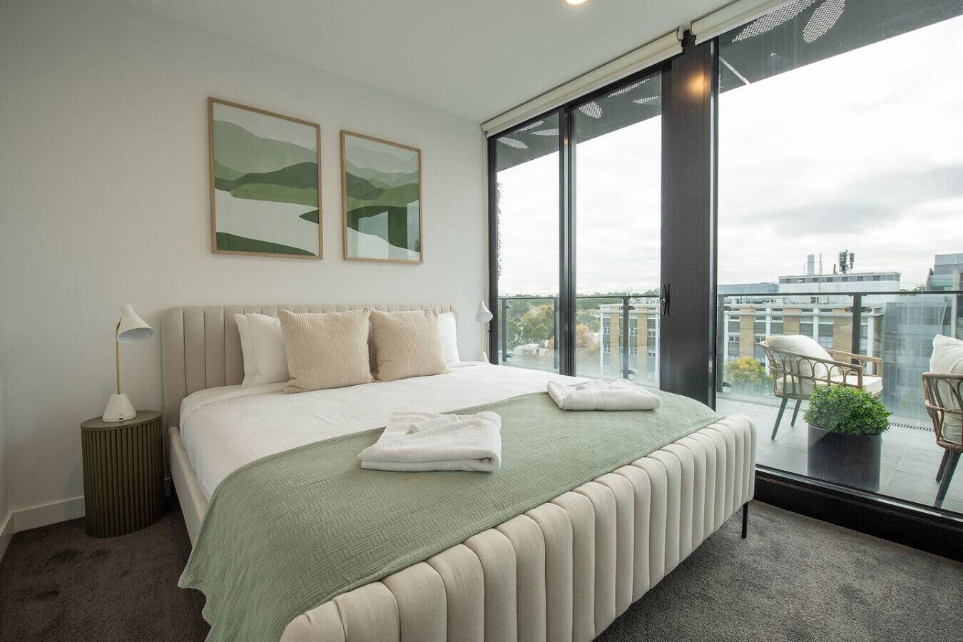 3 bedrooms, desk, iron/ironing board, WiFi