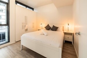 1 chambre, fer et planche à repasser, accès au Wi-Fi (inclus)