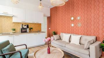 Appartement, uitzicht op de stad | Woonruimte | Een kantoor