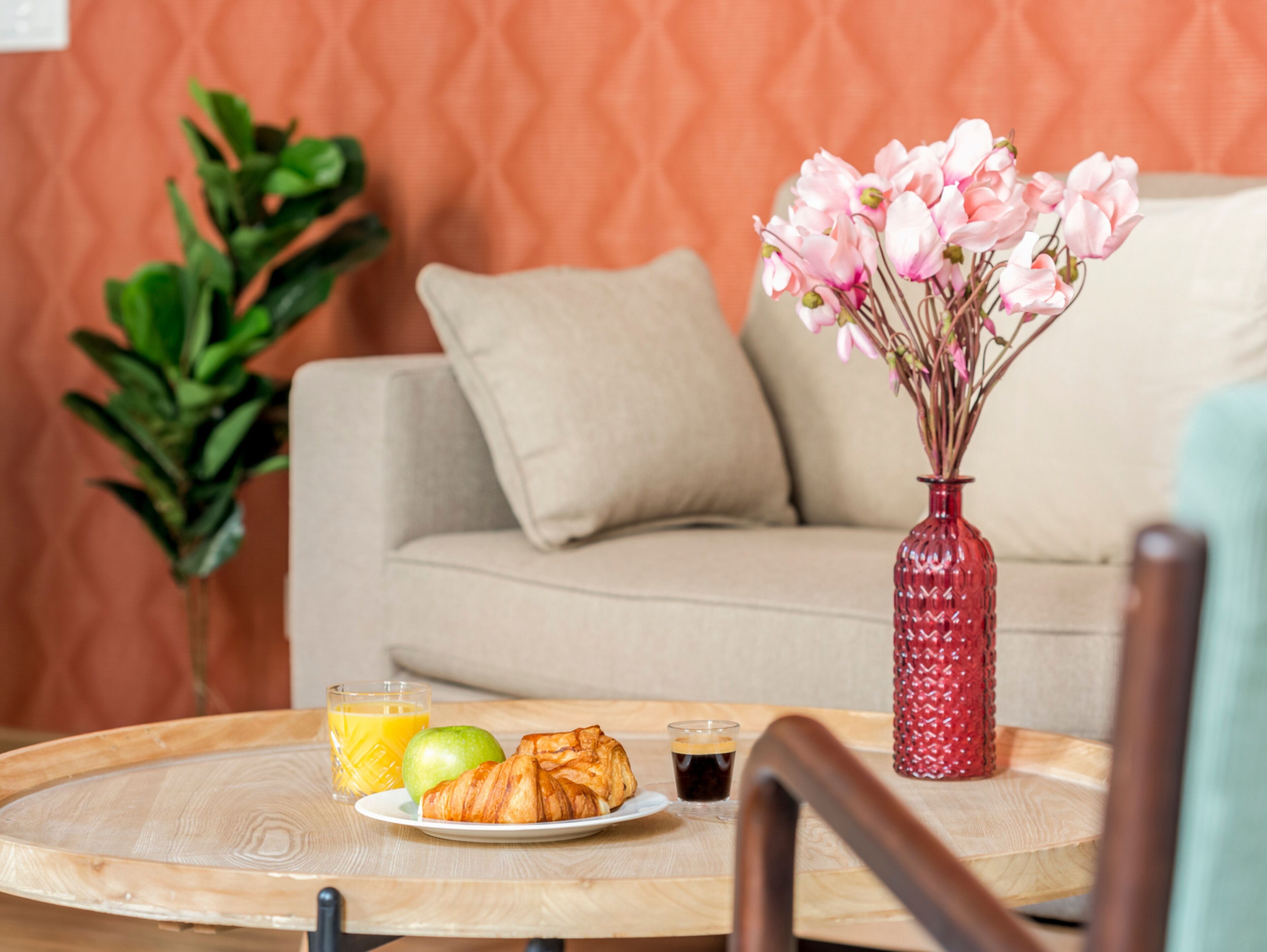 Daily local cuisine breakfast for a fee