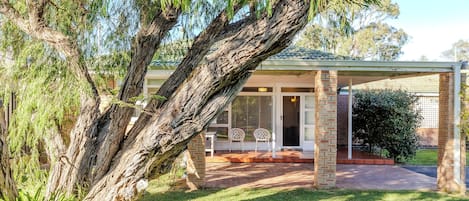 Two-Bedroom House, Sleeps 4, 1 Queen and 2 Single Beds | Aussenbereich