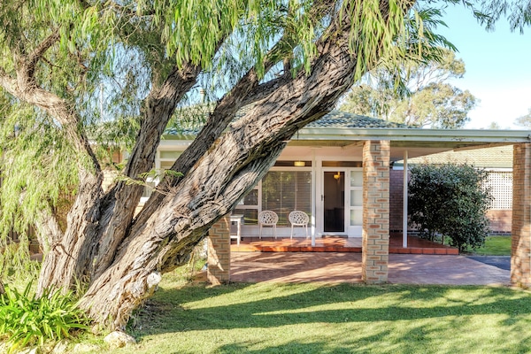 Two-Bedroom House, Sleeps 4, 1 Queen and 2 Single Beds | Exterior