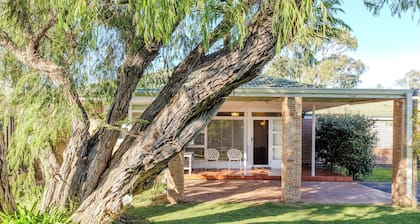 Emu Point Beach Cottages