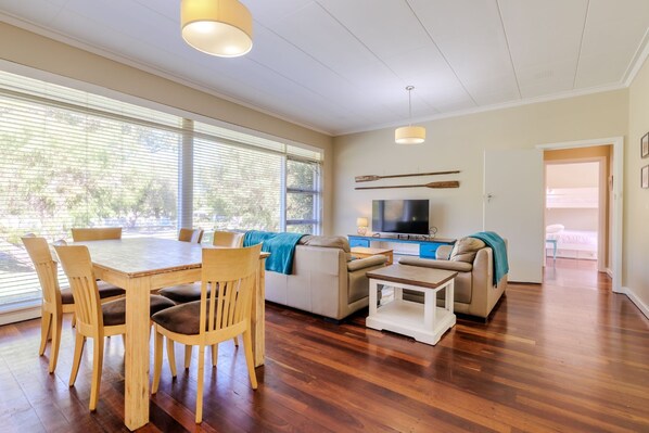 Two-Bedroom House, Sleeps 5 Bedroom, 1 Bunk Bed, 1 Single Bed,  Double Bed | Living area