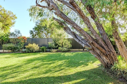 Emu Point Beach Cottages