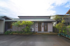 Voorkant van accommodatie