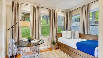 15 bedrooms, desk, iron/ironing board, travel crib