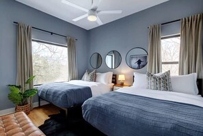 5 chambres, fer et planche à repasser, Wi-Fi, draps fournis