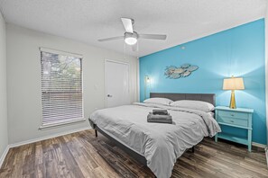 2 bedrooms, desk, iron/ironing board, free WiFi