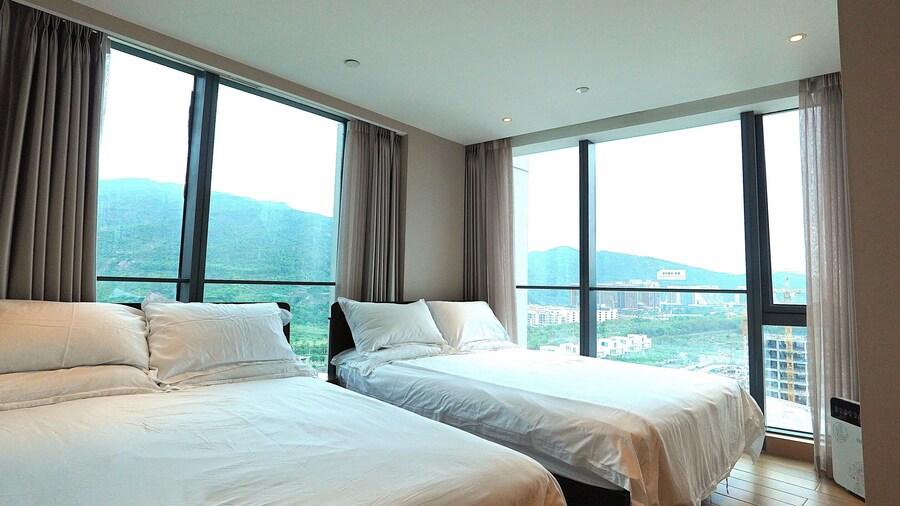 Interact China Fine Condo - Novotown