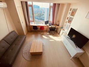 Smart-tv och eldstad