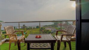 Balcony view - The Gren Villa Valley View (Mahabaleshwar)