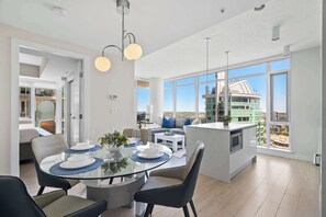 Interior - Getaway 2BR Suite w/ Views | Steps to Stampede Park (Calgary)