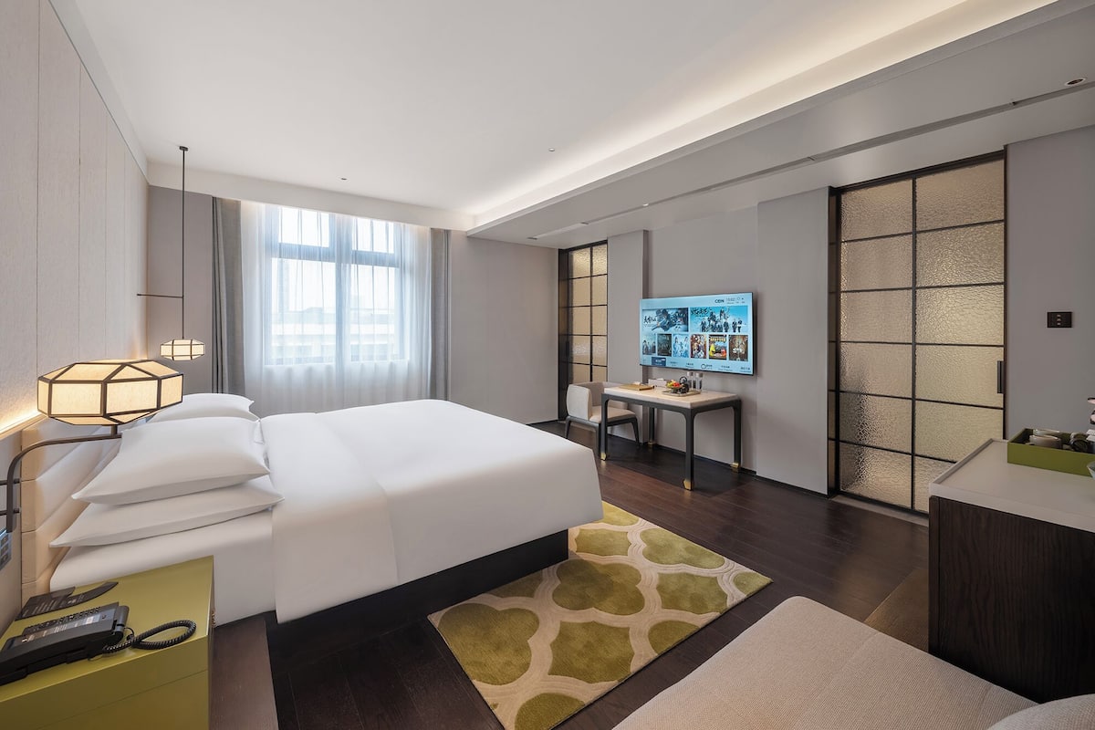 Comfort Double Room, City View | Premium bedding, down duvets, minibar, in-room safe