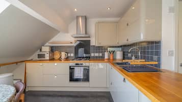 Microwave, oven, dishwasher