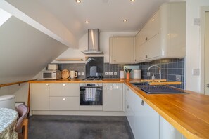 ميكروويف، فرن، غسالة أطباق