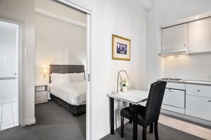 1 bedroom, desk, iron/ironing board, WiFi