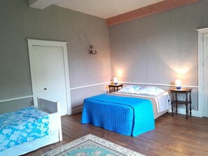 2 bedrooms