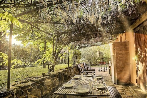 Villa Lidira: A characteristic and welcoming cottage surrounded by the greenery, with Free WI-FI.