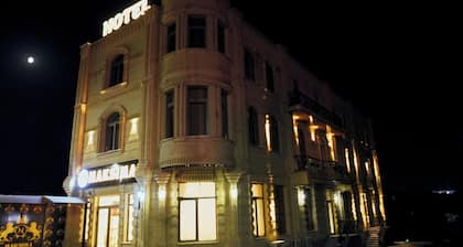 13-room hotel in brilliant Samarkand five minute location from Registan square