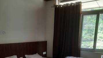 Triple Room, Mountain View