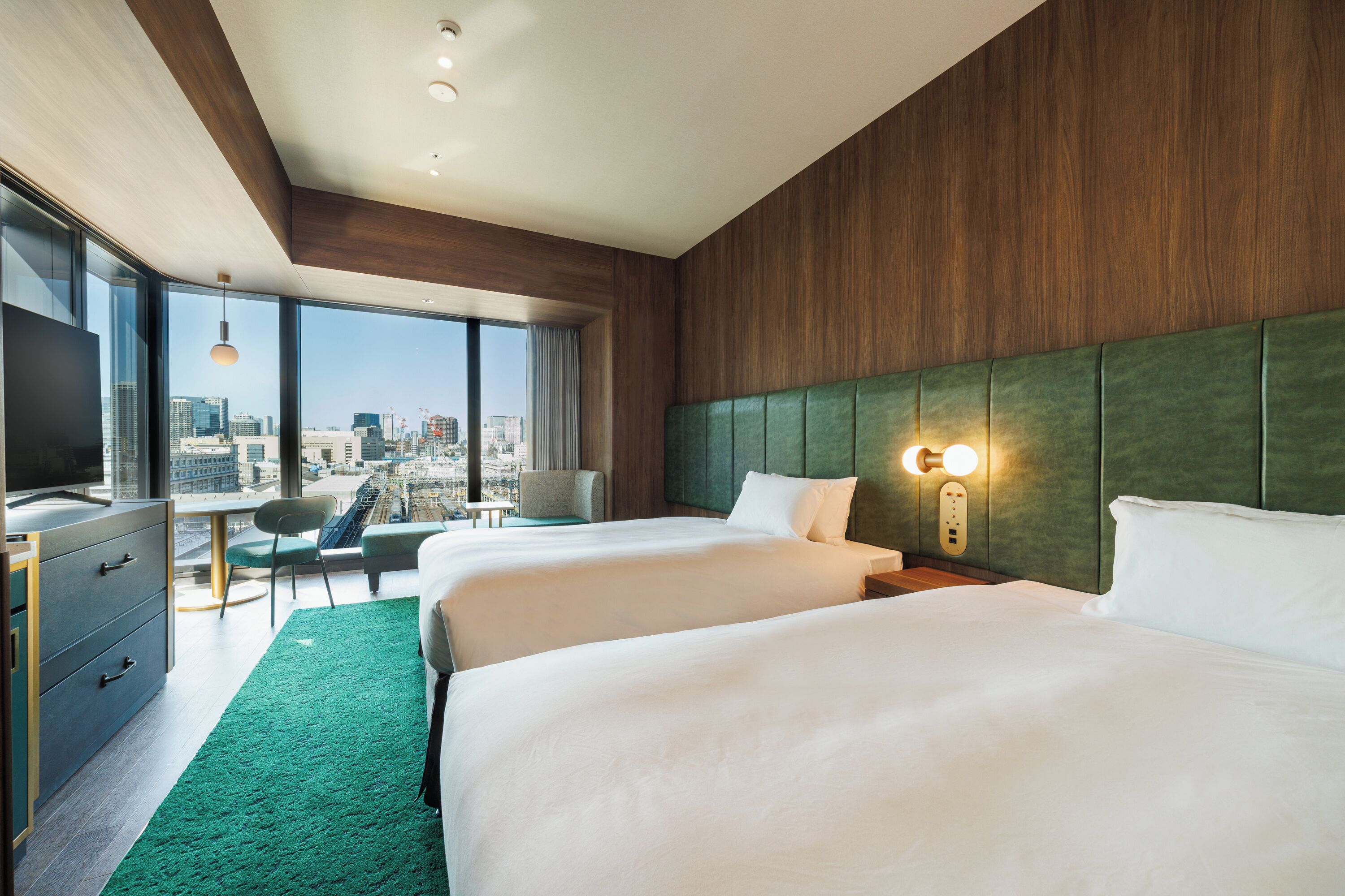 TRACKS-VIEW CORNER TWIN, Non Smoking | Down comforters, in-room safe, laptop workspace, soundproofing